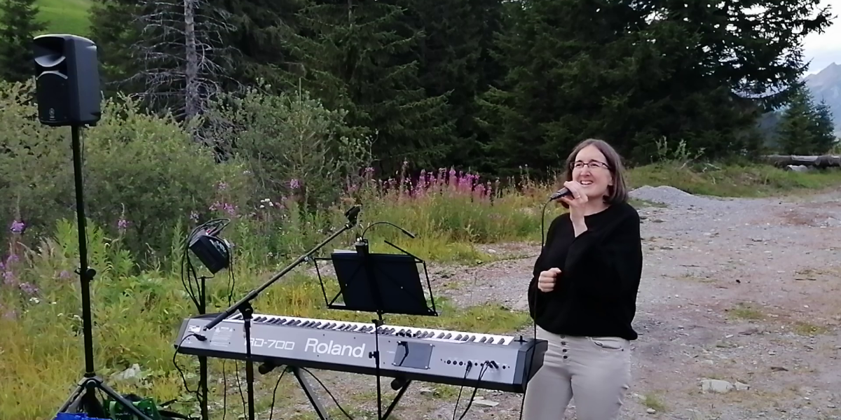 Anina während dem Konzert